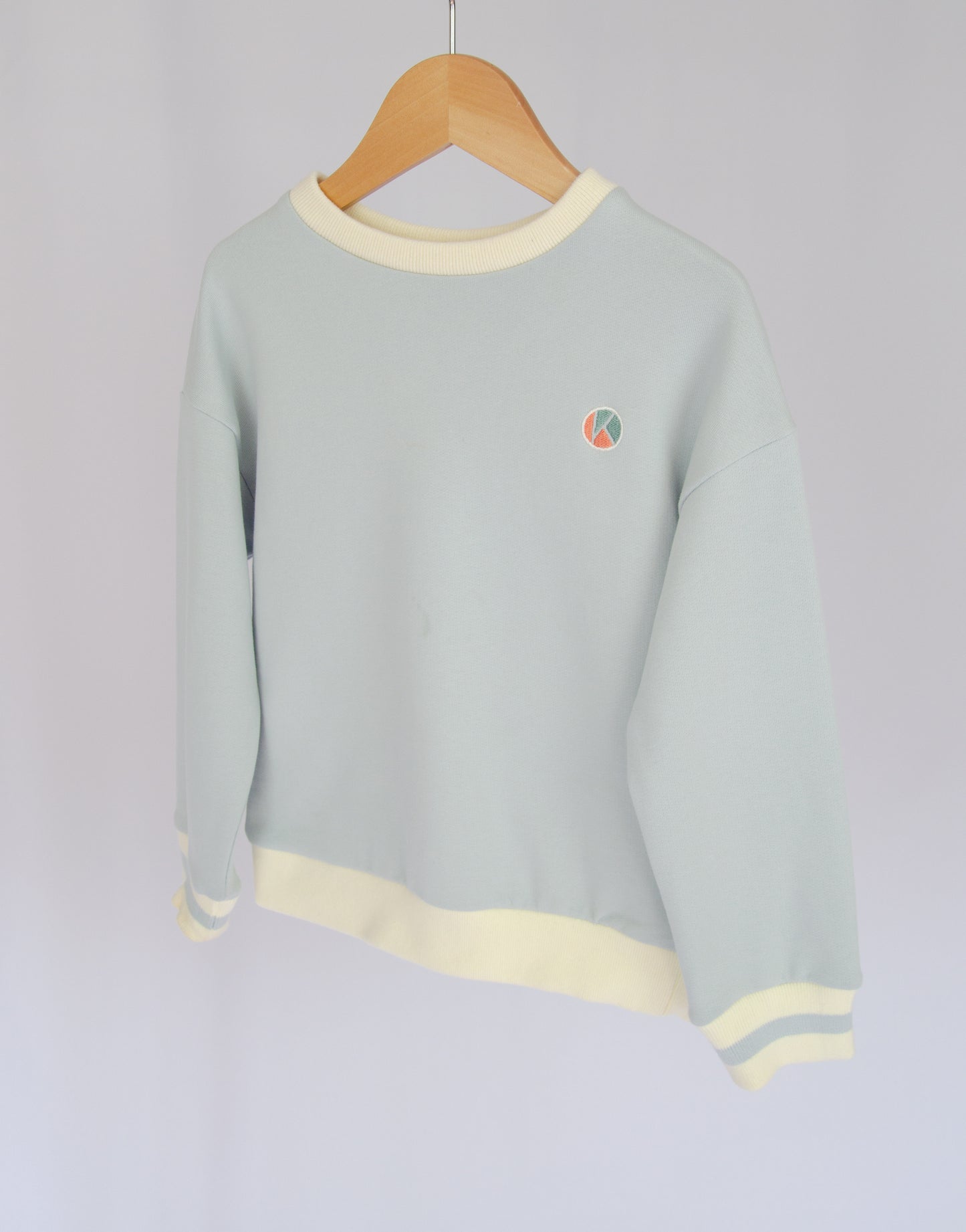 Entspanntes Sweatshirt – Puderblau